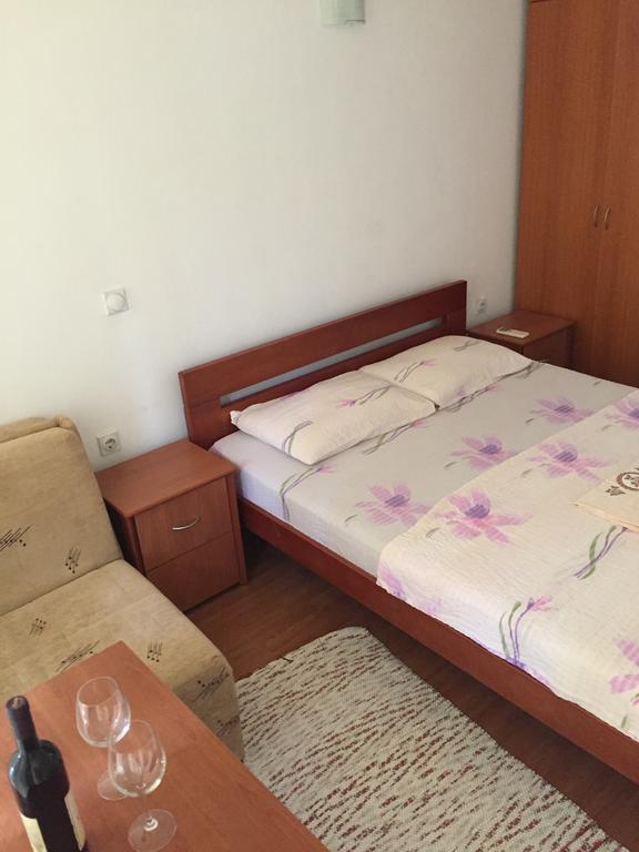 Tina Rooms Ulcinj Exteriör bild